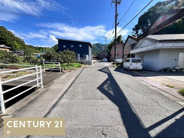 海南市重根　土地の前面道路含む現地写真