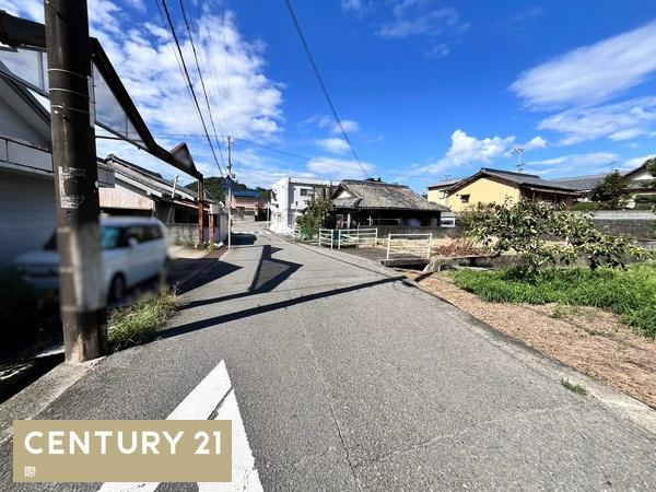 海南市重根　土地の前面道路含む現地写真