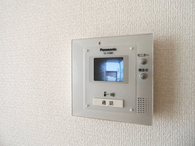 メゾンクオーレ Ｄのセキュリティ|モニター付インターホン