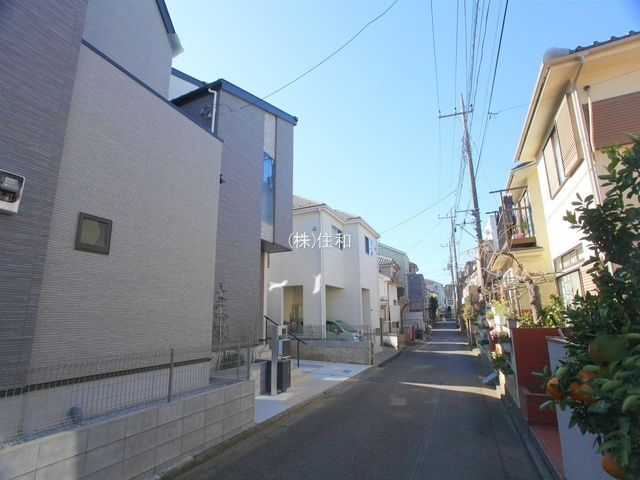【新築分譲住宅】三芳町北永井　全4棟の前面道路含む現地写真