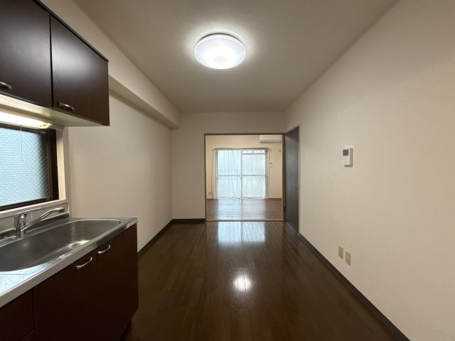 コーポラス神子岡の居間・リビング