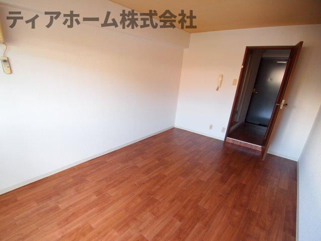 五條市住川町の賃貸マンションの洋室