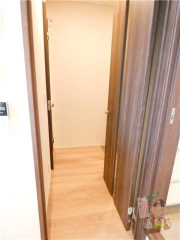 Ｄ－ＲＯＯＭ西長瀬の玄関