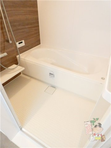 Ｄ－ＲＯＯＭ西長瀬の浴室