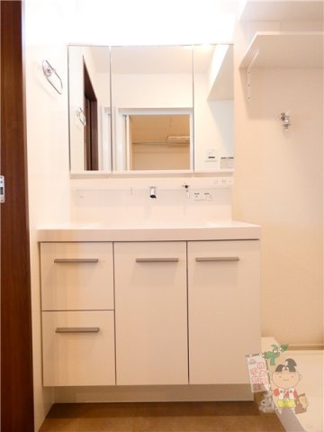 Ｄ－ＲＯＯＭ西長瀬の洗面所