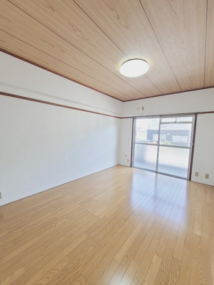 【居間・リビング】 | 吉岡マンション