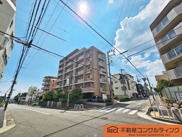 メゾン六甲篠原の外観