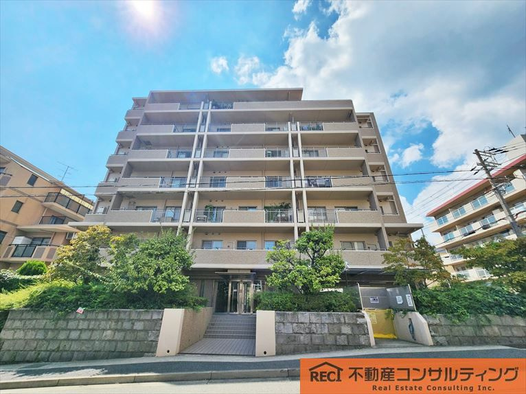 メゾン六甲篠原の外観