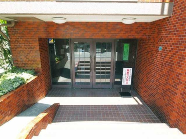 【エントランス】