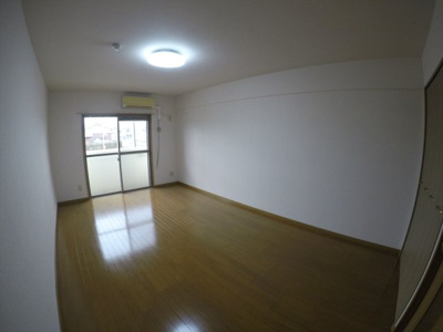 【洋室】 | トレステーラ宇佐中央