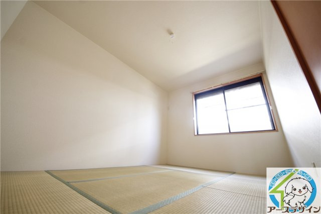 プリミエール一色Ⅱの和室