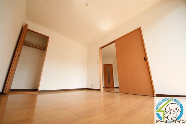 プリミエール一色Ⅱの洋室