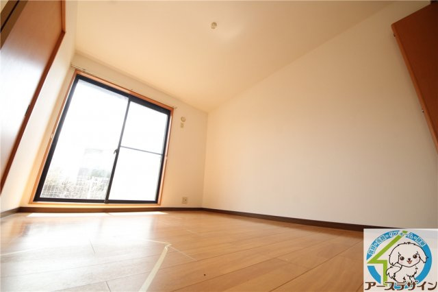 プリミエール一色Ⅱの寝室