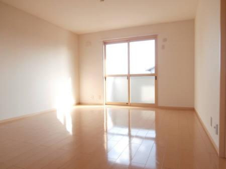 メゾンプリネール　Ａの居間・リビング|リビング