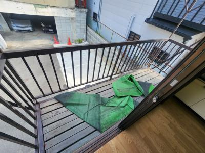 坊門町貸家のバルコニー|北向きバルコニー