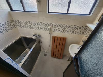 坊門町貸家の浴室