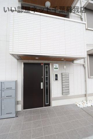 コンフォール古市場 ANNEXのエントランス|落ち着いたエントランスです