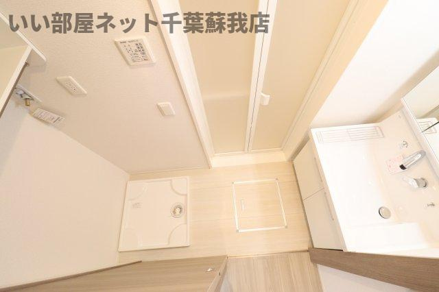 コンフォール古市場 ANNEXの洗面所|スペースが確保できる洗面所です