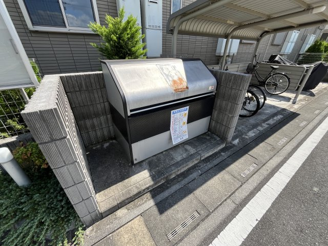 ルルドのその他共用部分|敷地内ゴミ置き場あります