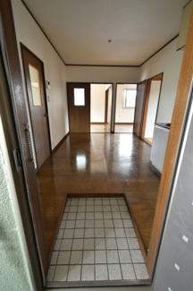 【玄関】 | キャッスル・テラF