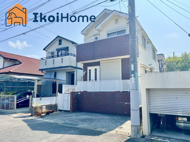 神戸市西区春日台２丁目　中古のバルコニー|前面道路は6.3M幅で広々しています。駐車がし易く、車の対面のすれ違いも楽にできます。