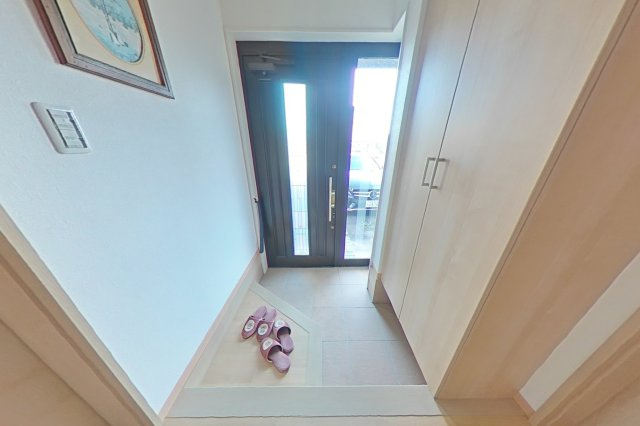 ６３７３１　山県市東深瀬事務所の玄関