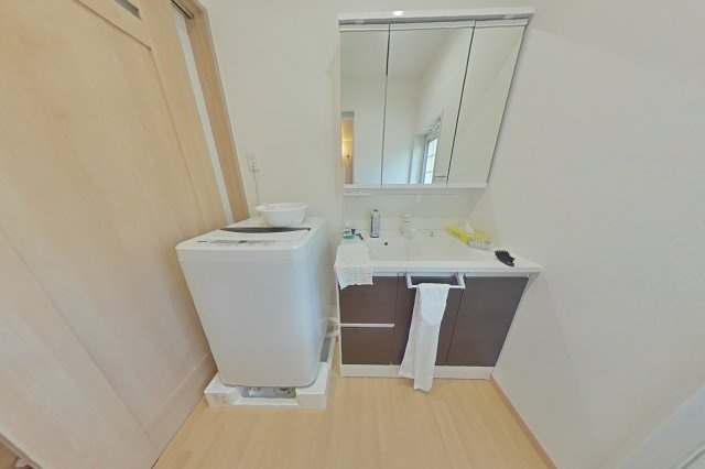 ６３７３１　山県市東深瀬事務所の独立洗面台