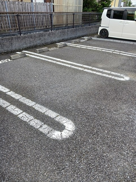 ジャックパレスAの駐車場