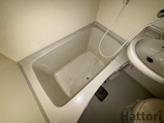 クレアコート曽根の浴室