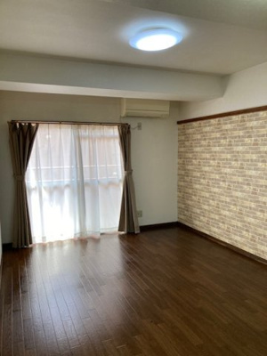 【居間・リビング】 | ロイヤルドミール