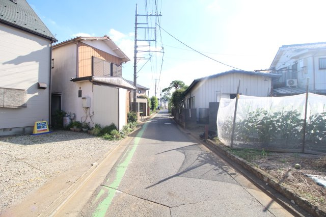 富士見市渡戸3丁目　建築条件なし売地　東武東上線『ふじみ野駅』徒歩20分　の前面道路含む現地写真