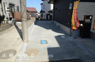 【駐車場】