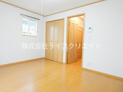 【内装】 | メゾン・エスティ | ※腰窓は角部屋のみ