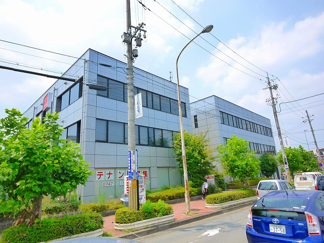 コスモビル（法華寺町）の外観