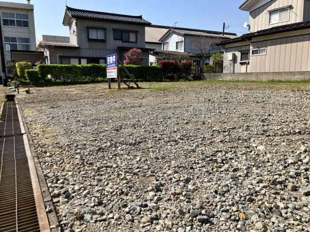 見附市本所1丁目564番4土地（更地渡し）の外観