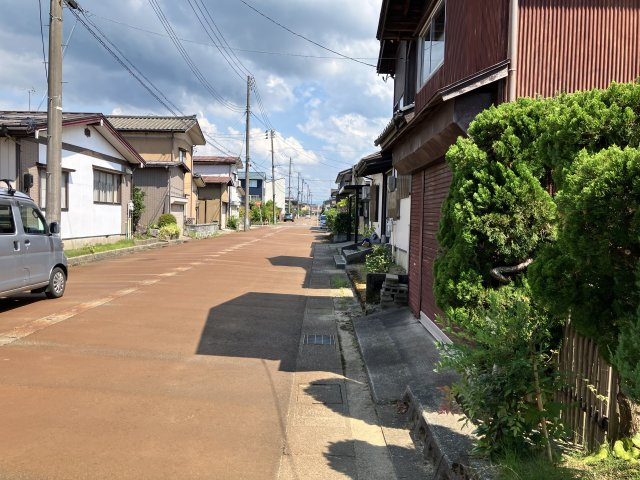 見附市本所1丁目564番4土地（更地渡し）の周辺