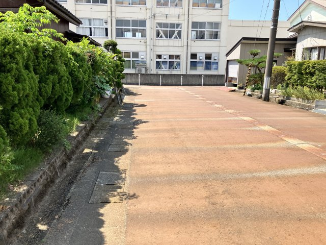 見附市本所1丁目564番4土地（更地渡し）の周辺