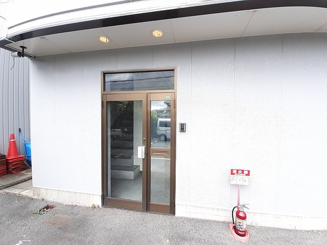 守山市古高町の倉庫のエントランス|エントランスです