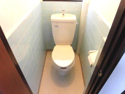 【トイレ】 | ニュー豊里 | 清潔感のあるトイレです。