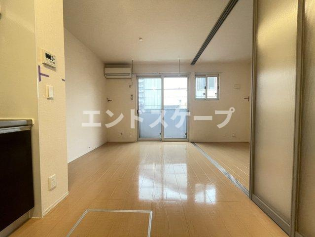 ウィングサプライアネックスの居間・リビング|高崎、前橋エリアのお部屋探しはエンドスケープまで！お客様の理想お聞かせ下さい♪