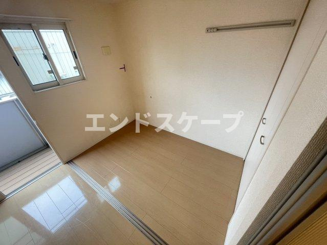 ウィングサプライアネックスの洋室|高崎、前橋エリアのお部屋探しはエンドスケープまで！お客様の理想お聞かせ下さい♪