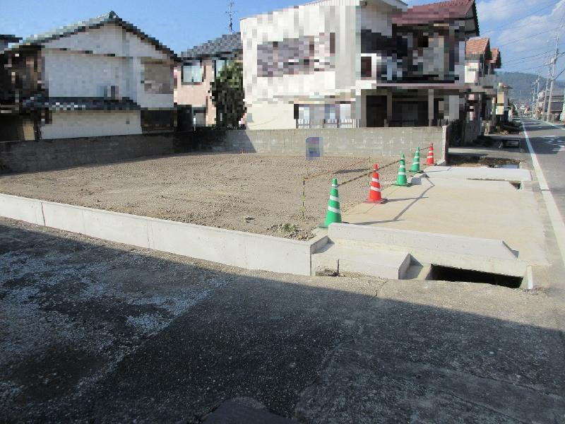 土佐市高岡町甲　売土地の外観