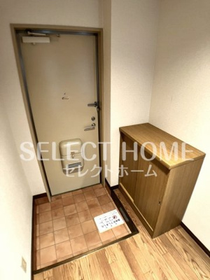 【玄関】 | SurplusグレイスⅢ | シンプルで使いやすい玄関です