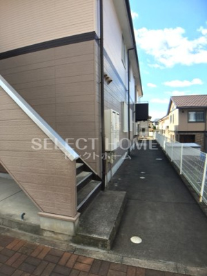 【エントランス】 | SurplusグレイスⅢ | 毎日通るエントランスはこのようになっています