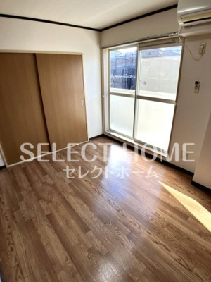 【駐車場】 | SurplusグレイスⅢ | 車をお持ちの方に嬉しい駐車場付きの物件です