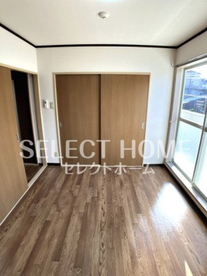 【寝室】 | SurplusグレイスⅢ | 使い勝手のいい寝室です