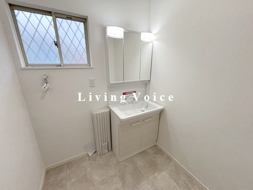 【独立洗面台】 | 【仲介手数料０円】厚木市森の里5丁目　中古一戸建て | 厚木市森の里5丁目　中古一戸建て