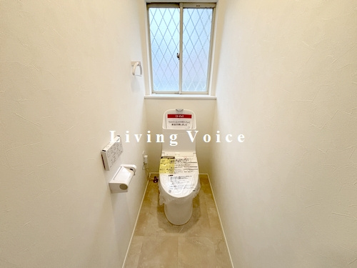 【トイレ】 | 【仲介手数料０円】厚木市森の里5丁目　中古一戸建て | 厚木市森の里5丁目　中古一戸建て