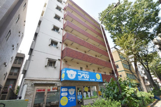 【外観】 | さほど大きなサイズではありませんが、清潔感があり、好感の持てるマンション外観。ぜひ一度、現地でご覧ください。～即日のご見学可能～　お問合せはお気軽にどうぞ。