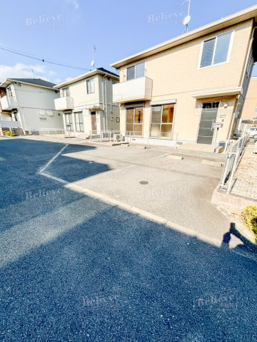 ハッピーヴィレッジ　Ｃ棟の駐車場|駐車スペースもあります☆